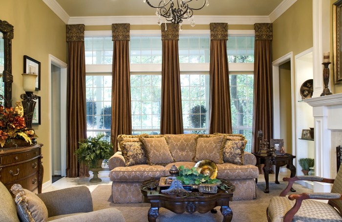 How to decorate room with curtains