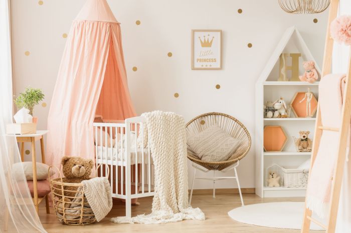 How to decorate a baby room for cheap